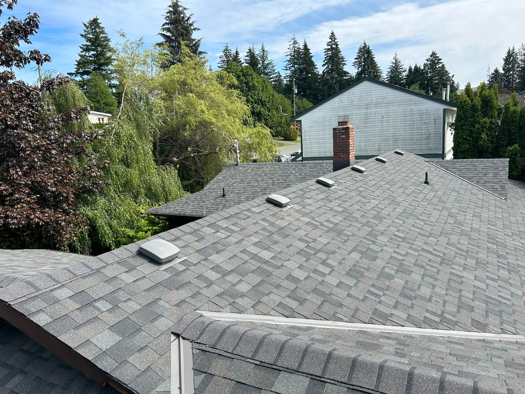 Completed asphalt shingle roof
